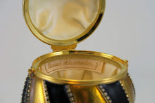 Load image into Gallery viewer, Duchess II Minaudiére